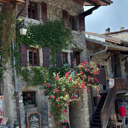Escapade Au Coeur D'Yvoire Εξωτερικό φωτογραφία